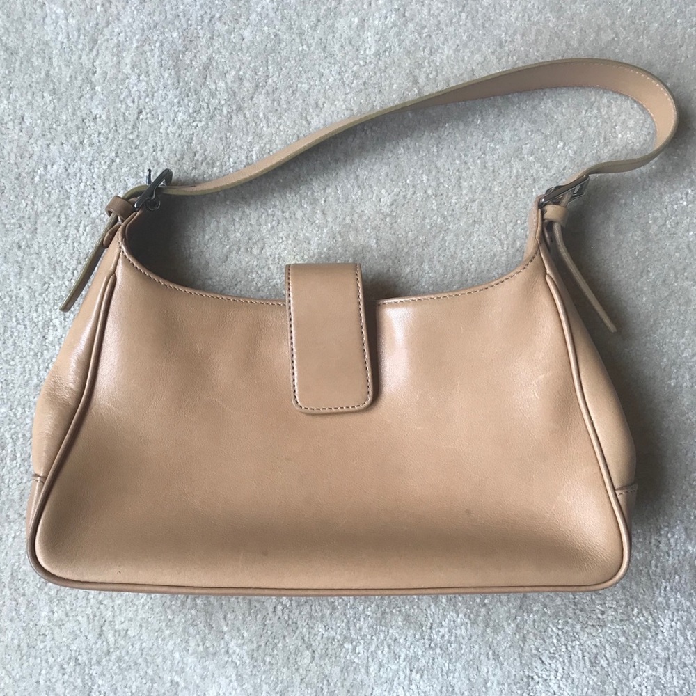 EUC vintage Coach shoulder bag